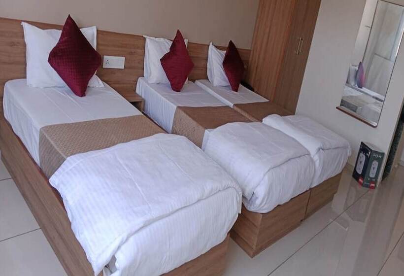 חדר דלוקס לשלושה, Sap