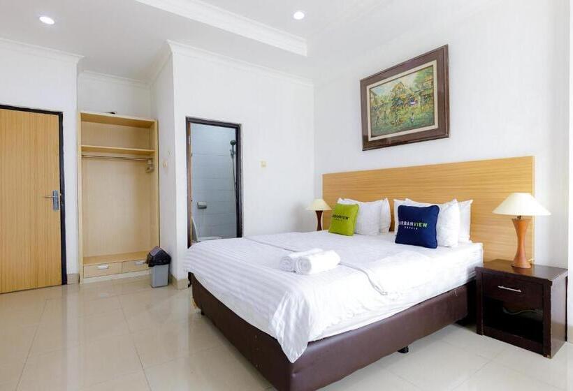 Номер Superior, Urbanview Srb Near Mall Ciputra Cibubur By Reddoorz