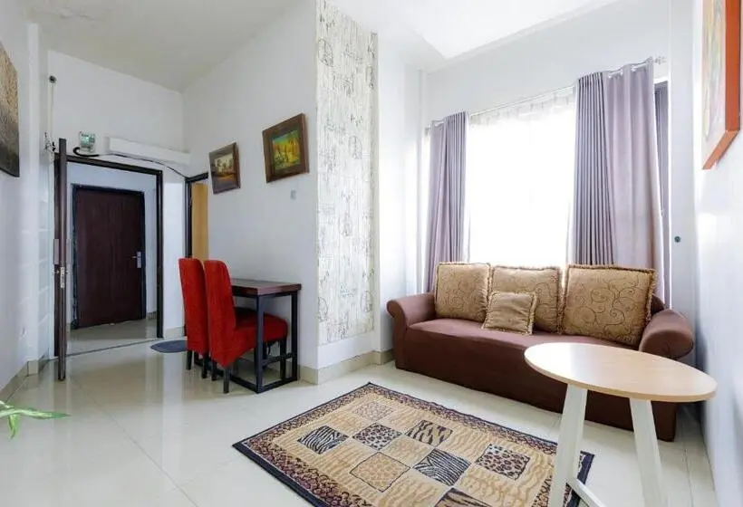 スイート, Urbanview Srb Near Mall Ciputra Cibubur By Reddoorz