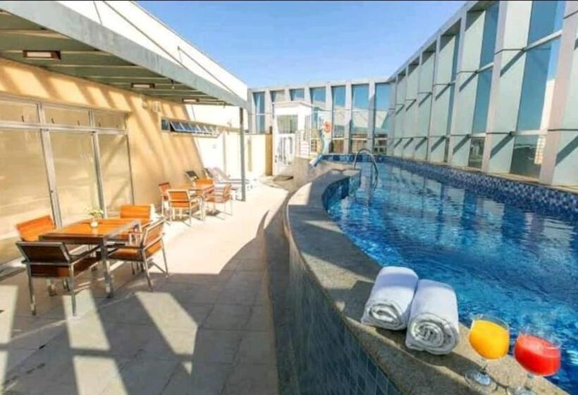 スタンダードルーム, Vision