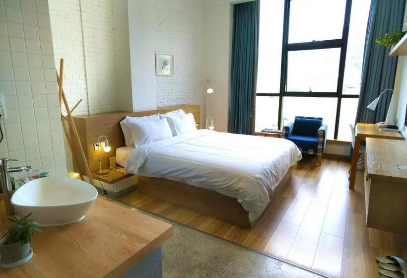 Standard-huone Järvinäkymä, Wuyu Hotel Chongqing Southwest University & Jialing Riverside