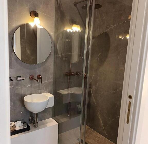 اتاق استاندارد, B&bari, Via Crollalanza