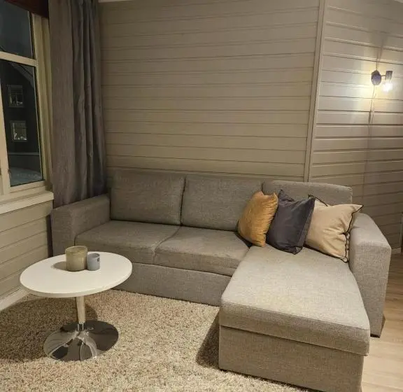 آپارتمان 2 خوابه, Enter Backpack Apartments