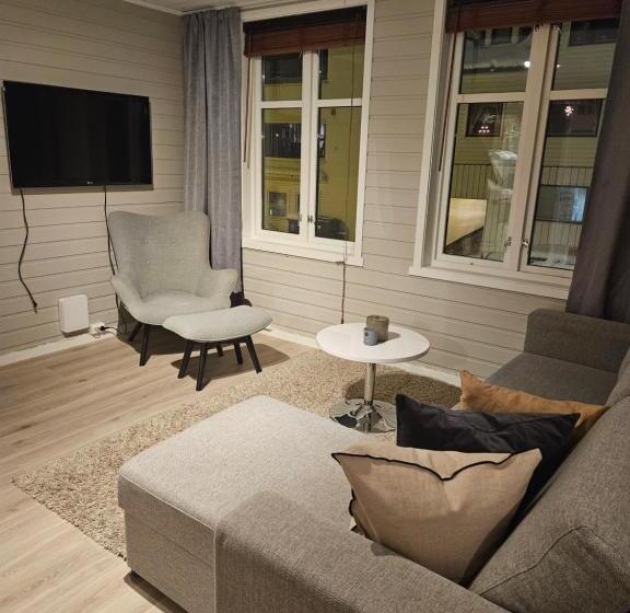 Апартаменты 2 Спальни, Enter Backpack Apartments