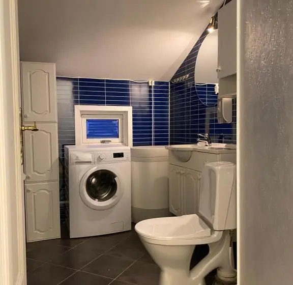 آپارتمان 1 خوابه با چشمانداز, Enter Backpack Apartments