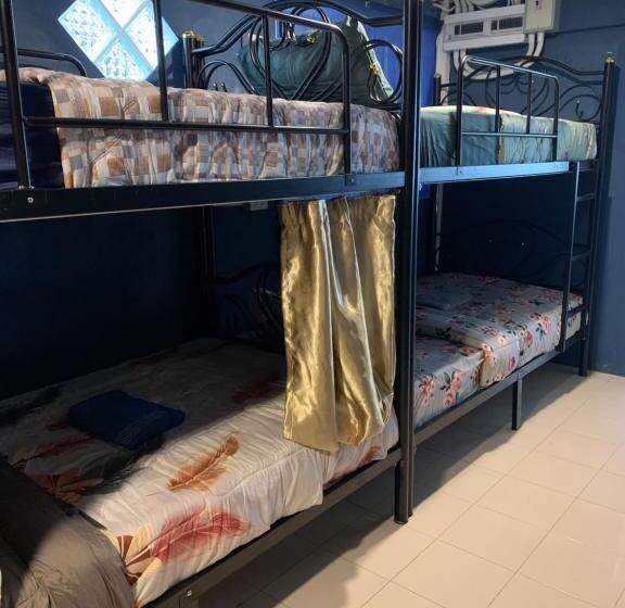 تختخواب در اتاق مشترک, Green Apple Hostel Khaosan