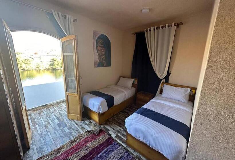 اتاق استاندارد با چشم‌انداز, Achertod Nubian