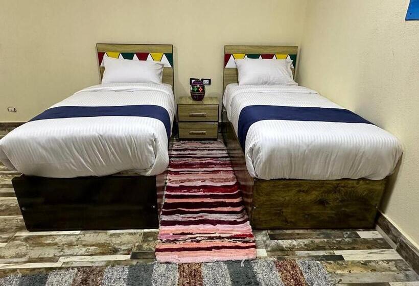 اتاق استاندارد با بالکن, Achertod Nubian