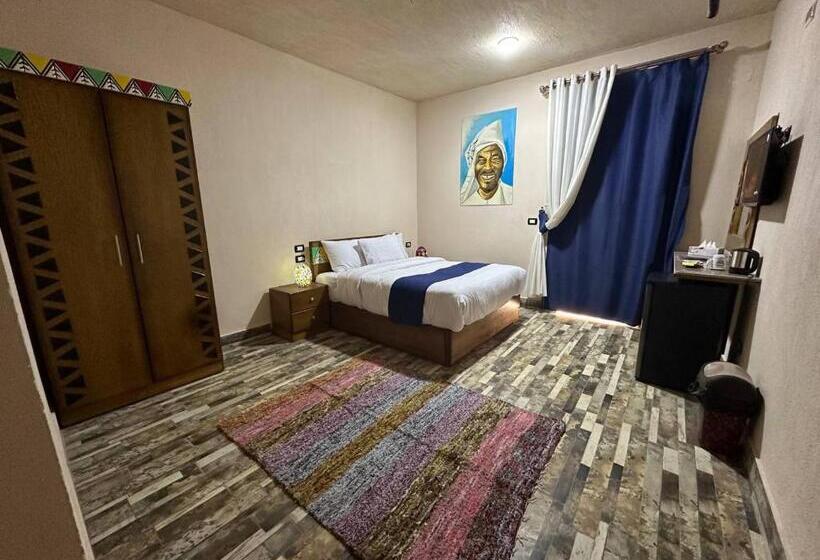 سوییت جونیور, Achertod Nubian