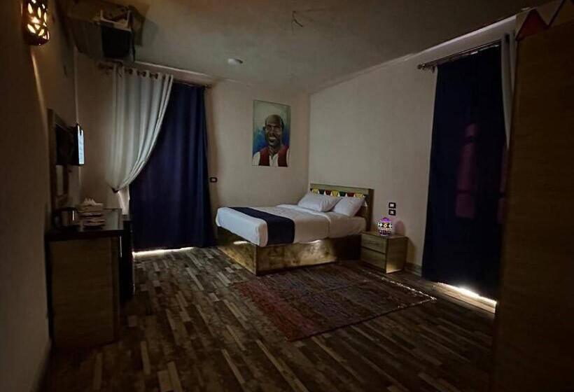 سوییت جونیور, Achertod Nubian