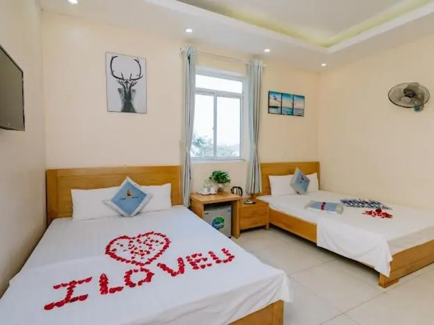 اتاق سه نفره دلوکس با چشم‌انداز دریا, Lang Chai Seaside Charm Hotel Cat Ba