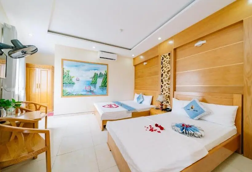 اتاق خانوادگی با چشم‌انداز جانبی دریا, Lang Chai Seaside Charm Hotel Cat Ba