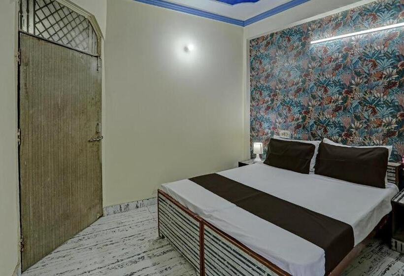 三人经典房间, Oyo Flagship Hotel Rajendra Palace