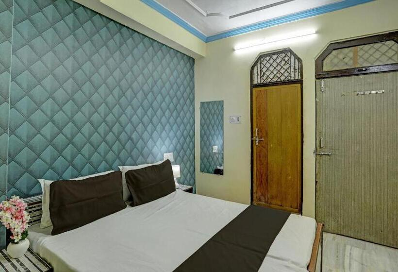 三人经典房间, Oyo Flagship Hotel Rajendra Palace