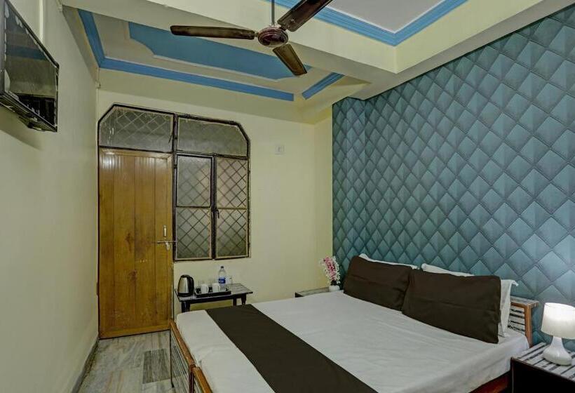 三人经典房间, Oyo Flagship Hotel Rajendra Palace