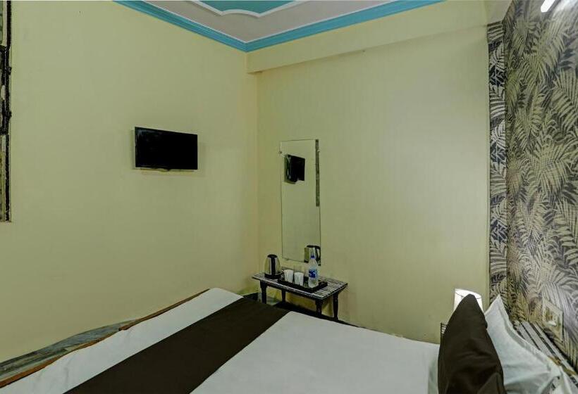 Трехместный Номер Классика, Oyo Flagship Hotel Rajendra Palace