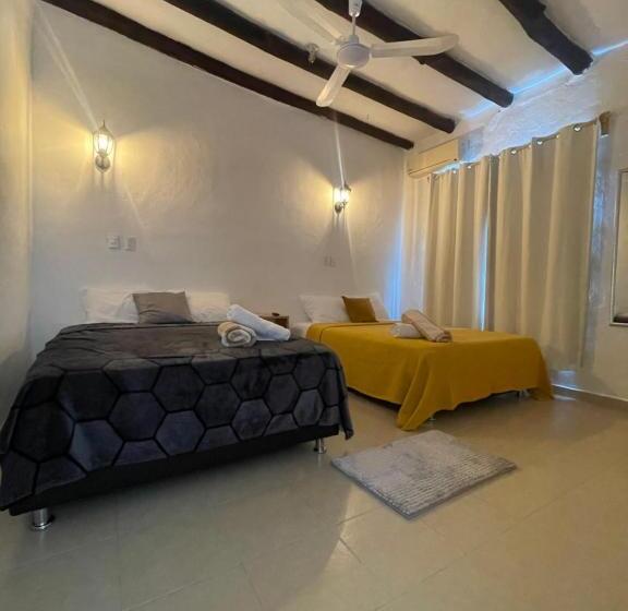 חדר סטנדרט שתי מיטות זוגיות, Casa Blue Habitacion Delfin