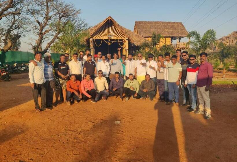 スタンダードルーム, Goutham Guest House And Restaurant Hampi