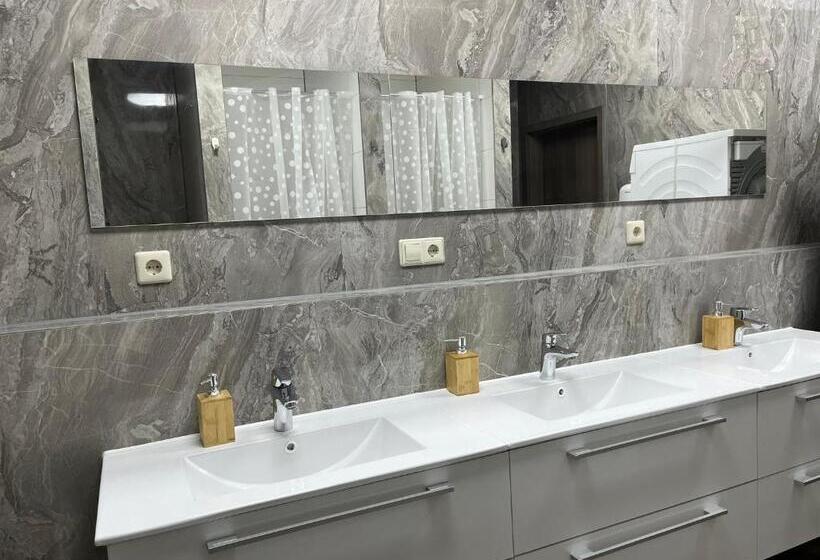 Номер Economy, Hausoase Zimmervermietung