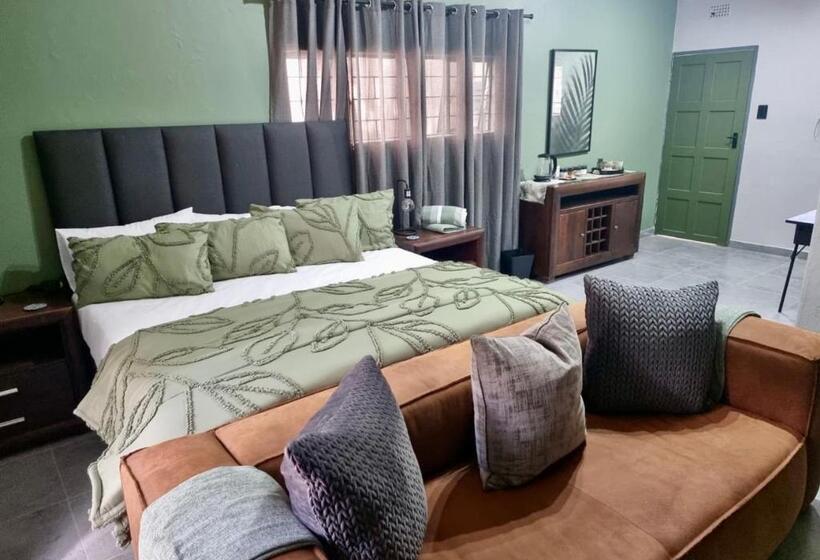 اتاق سوپریور با تخت بزرگ, Wild Fig Rest Guest House