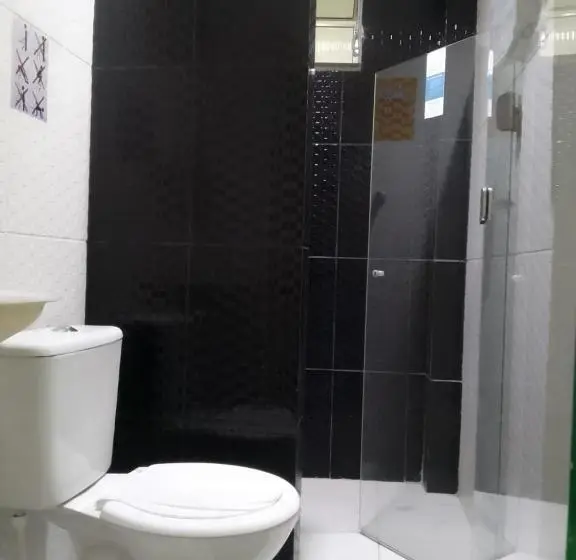 Standard Neljän Hengen Huone, Hostel Arena Prime