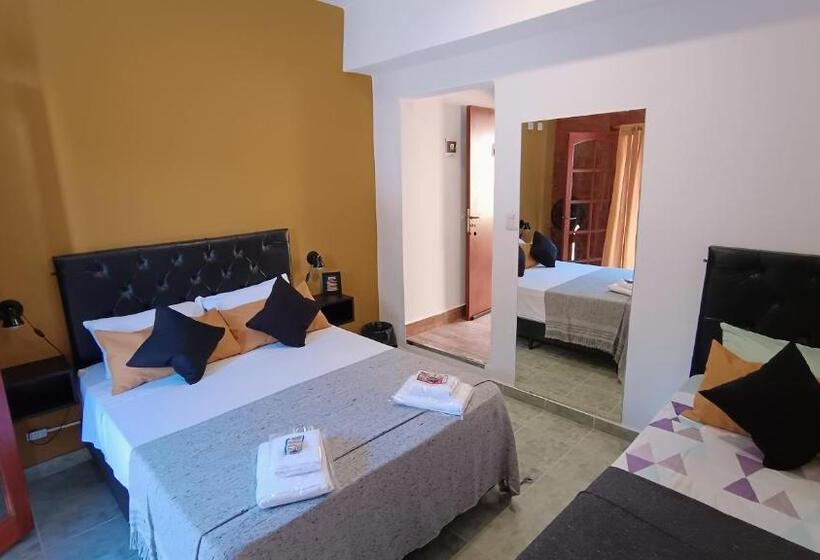 اتاق استاندارد سه تخته با بالکن, Hostería Suites Del Centro