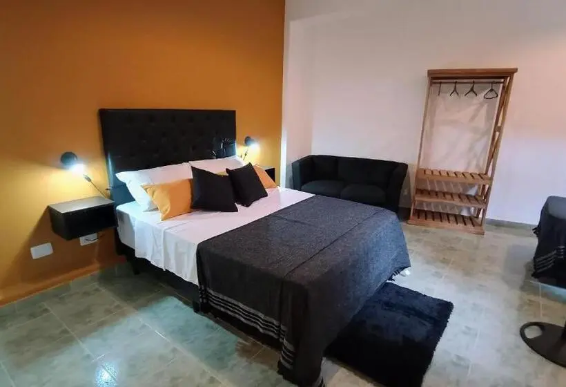 Perhehuone, Hostería Suites Del Centro