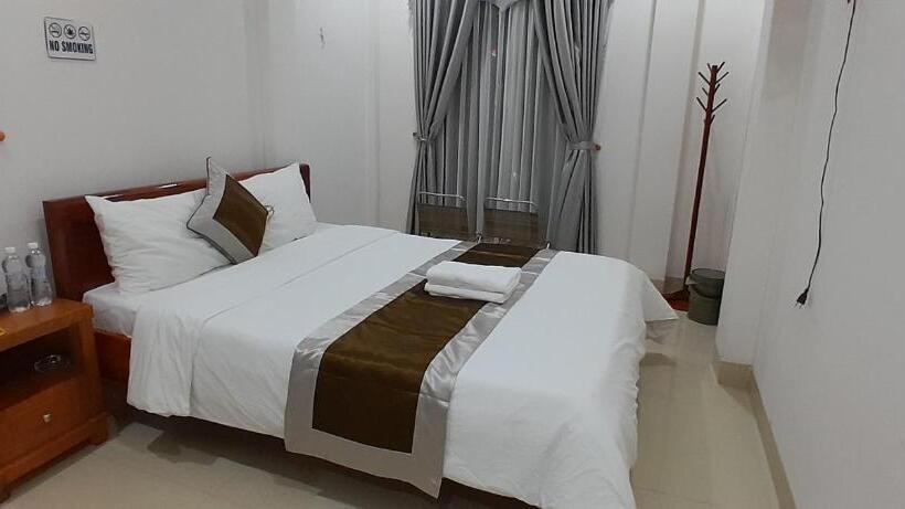 اتاق استاندارد با بالکن, Khách Sạn 68 đồng Hải