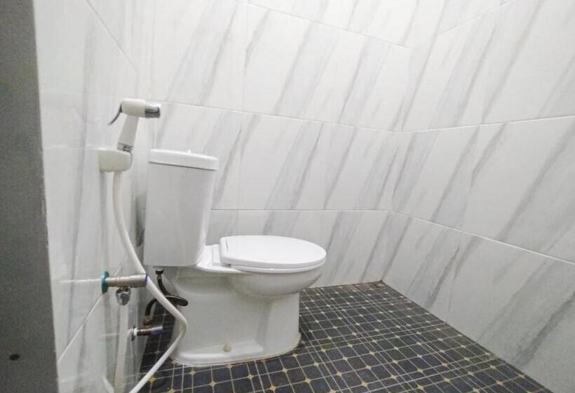 Номер Стандарт, Reddoorz Syariah Near Alun Alun Tegal 2