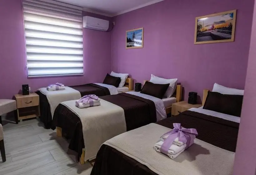 اتاق استاندارد سه نفره, Smestaj & Spa Protić