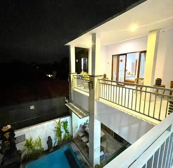 バルコニー付きスタンダードルーム, Chua Guest House Canggu