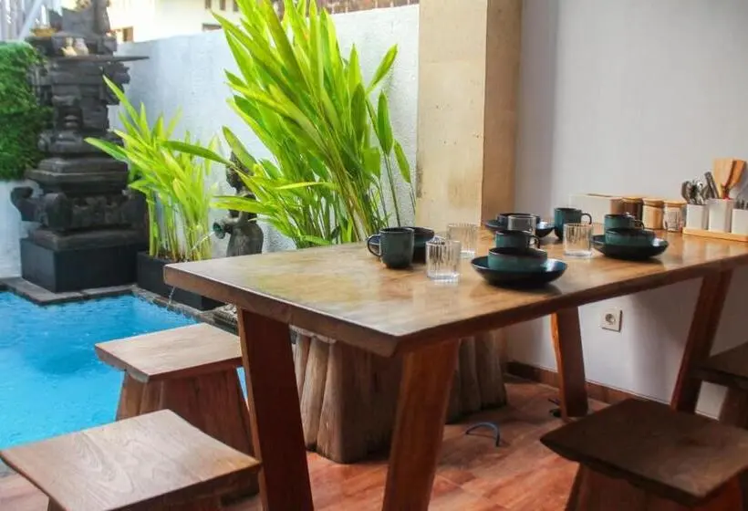 バルコニー付きスタンダードルーム, Chua Guest House Canggu