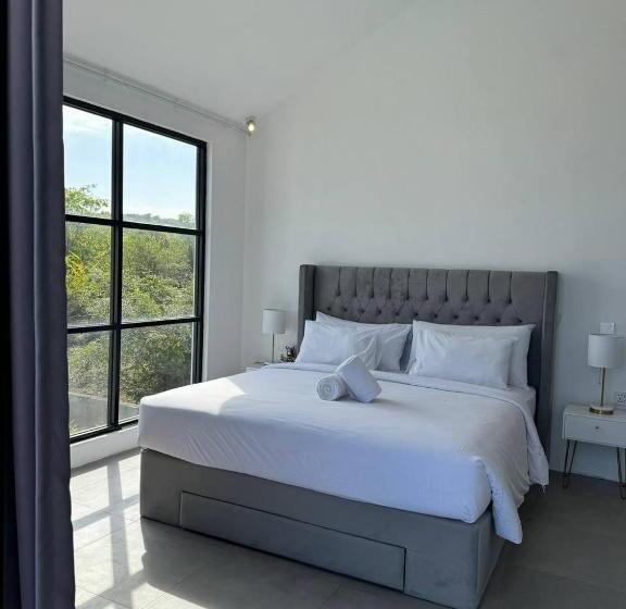 غرفة ديلوكس مطلّة علي البحر مزوَّدة بشُرفة, Villa Valeria