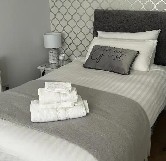 Comfort Kolmen Hengen Huone, Fair Green B&b