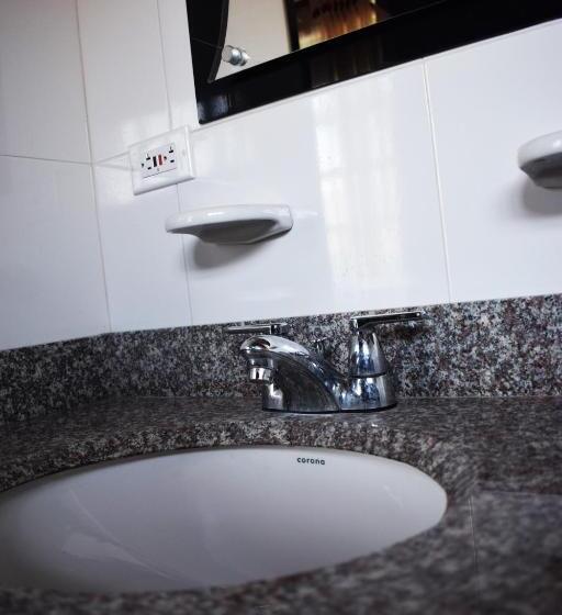 חדר קומפורט לשלושה, Boutique Rosa María