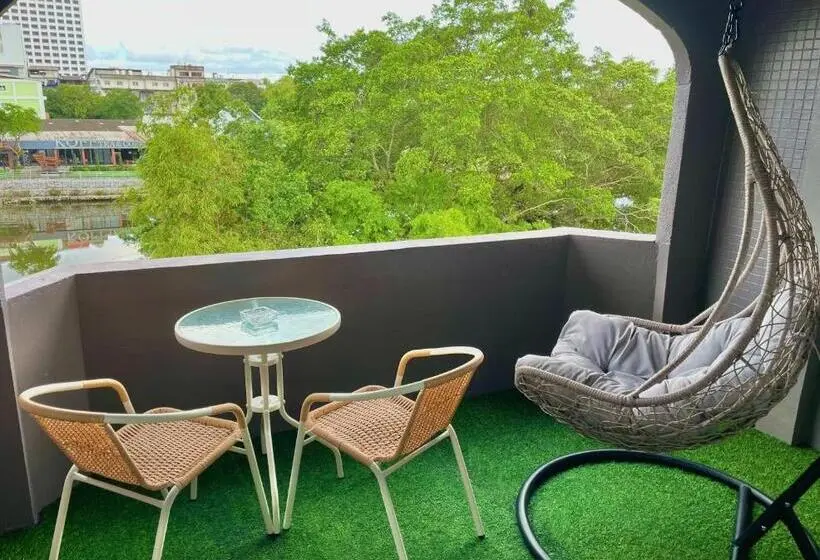 Standard-huone Parveke, Chanmel Riverside