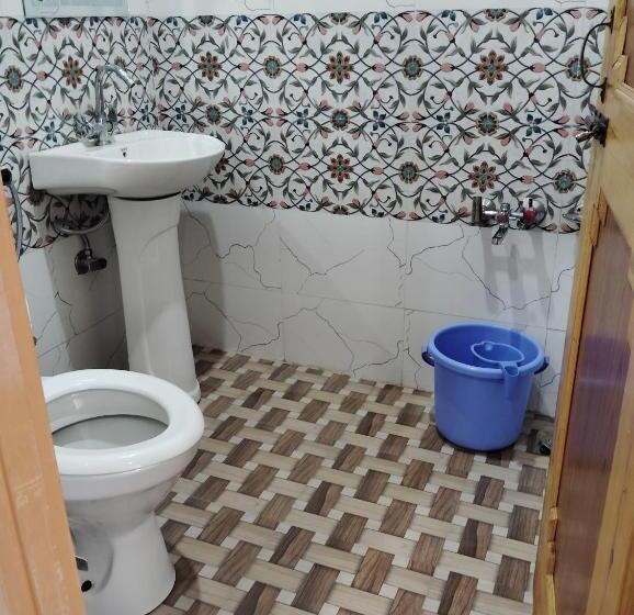 Quarto Estandar, Moonlight