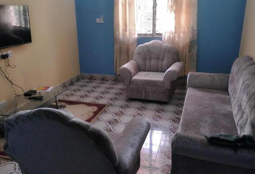 スタンダードトリプルルーム, Leisure House Fumba Bnb