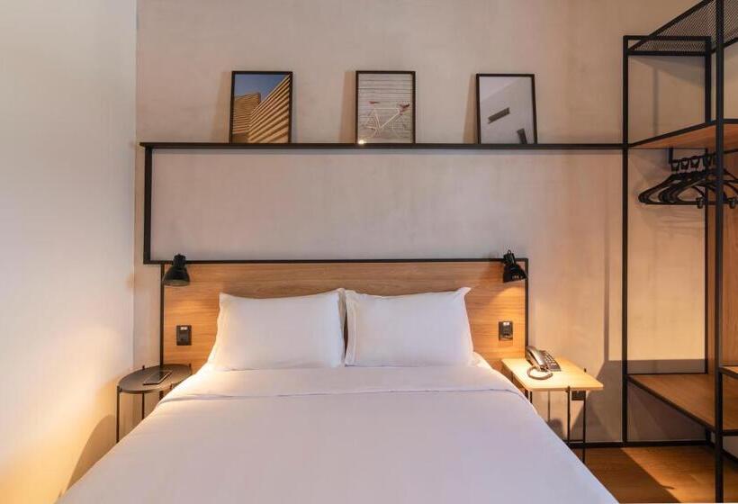 Номер Стандарт, Ibis Tubarão