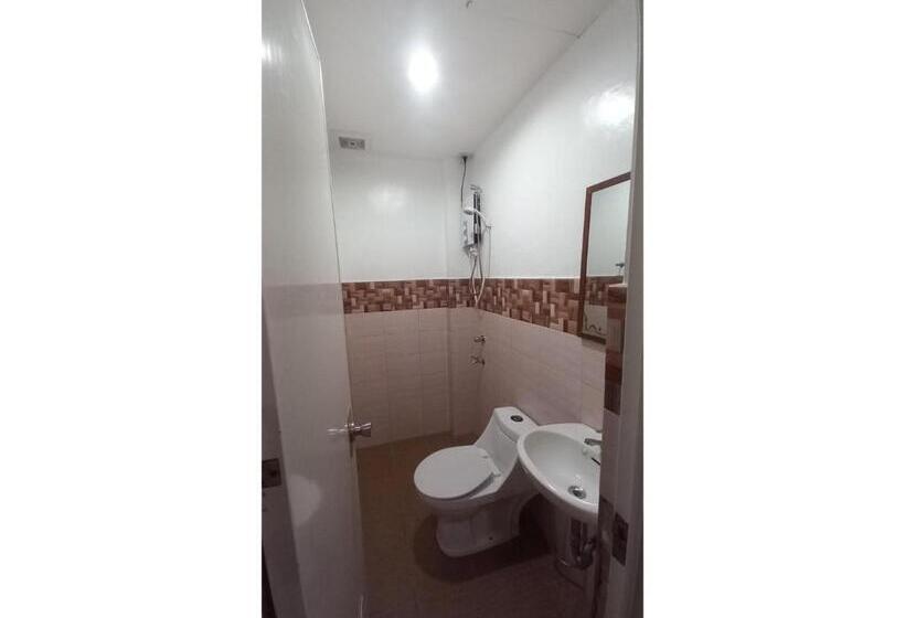 اتاق استاندارد, Oyo 1037 Lendes Tourist Inn Main