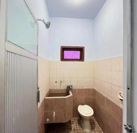 Camera Deluxe Letto King, Oyo 93422 Villa Tirto