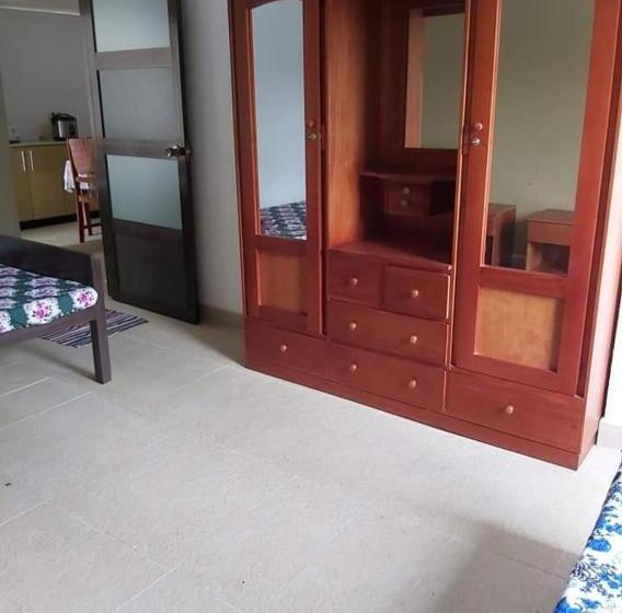 Номер Стандарт, Barrett Accommodation Budget Rooms