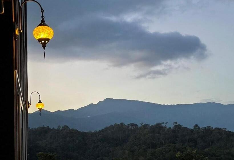 可看到停车场的标准间, บ้านเล็กในป่าใหญ่ At น่าน Little House In The Forest At Nan