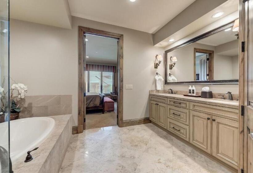 خانه 3 خوابه, Vintage On The Strand By All Seasons Resort Lodging