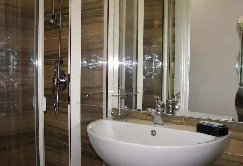 Standard Yhden Hengen Huone, B&b Panoramic