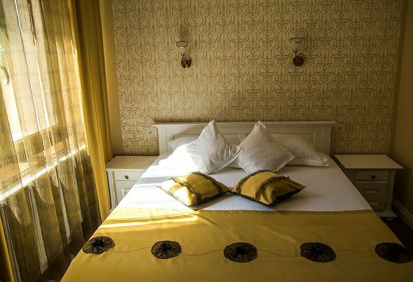 Номер Стандарт, 4cardinal S Hotel Boutique