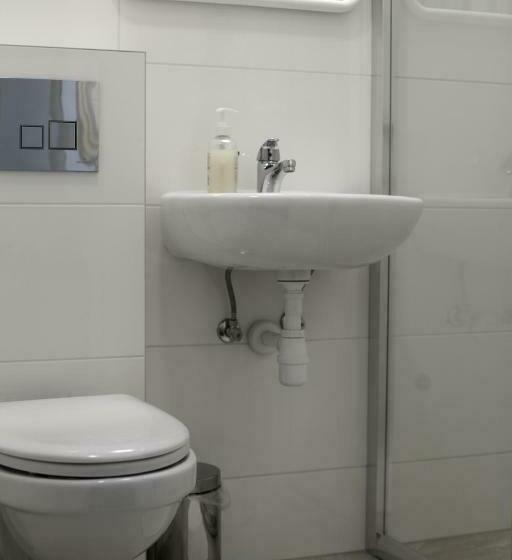 اتاق استاندارد با بالکن, Damroka