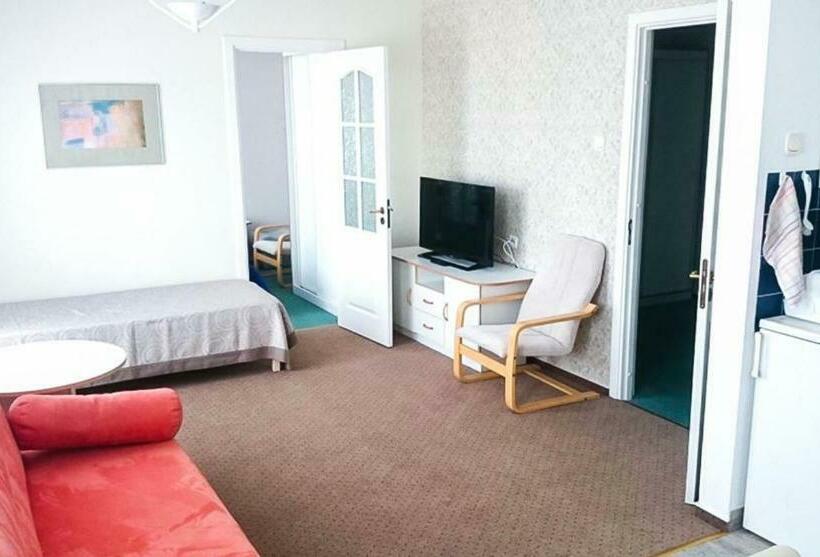 آپارتمان 1 خوابه, Damroka