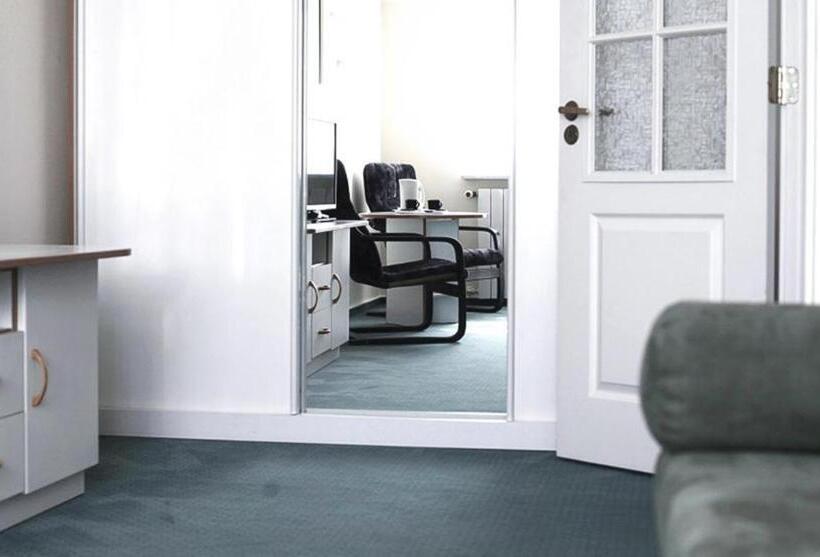 استودیو استاندارد با تراس, Damroka