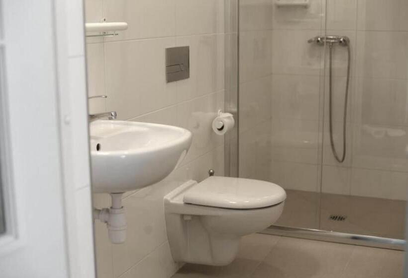 استودیوی استاندارد, Damroka